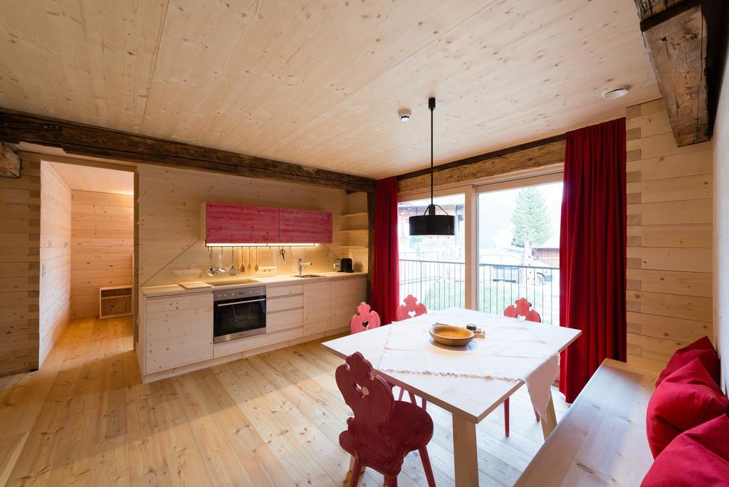 Giatla Hof Der Alfenalm - Ferienwohnungen Am Berg Innervillgraten Szoba fotó