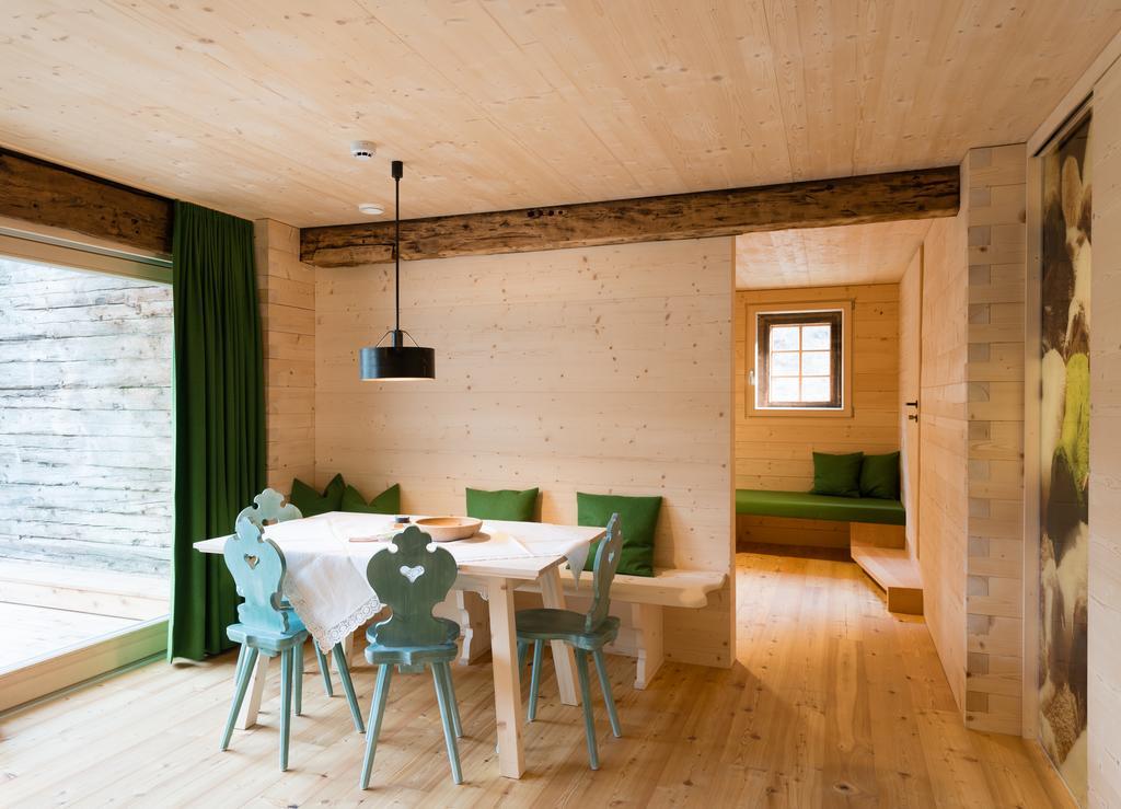Giatla Hof Der Alfenalm - Ferienwohnungen Am Berg Innervillgraten Szoba fotó