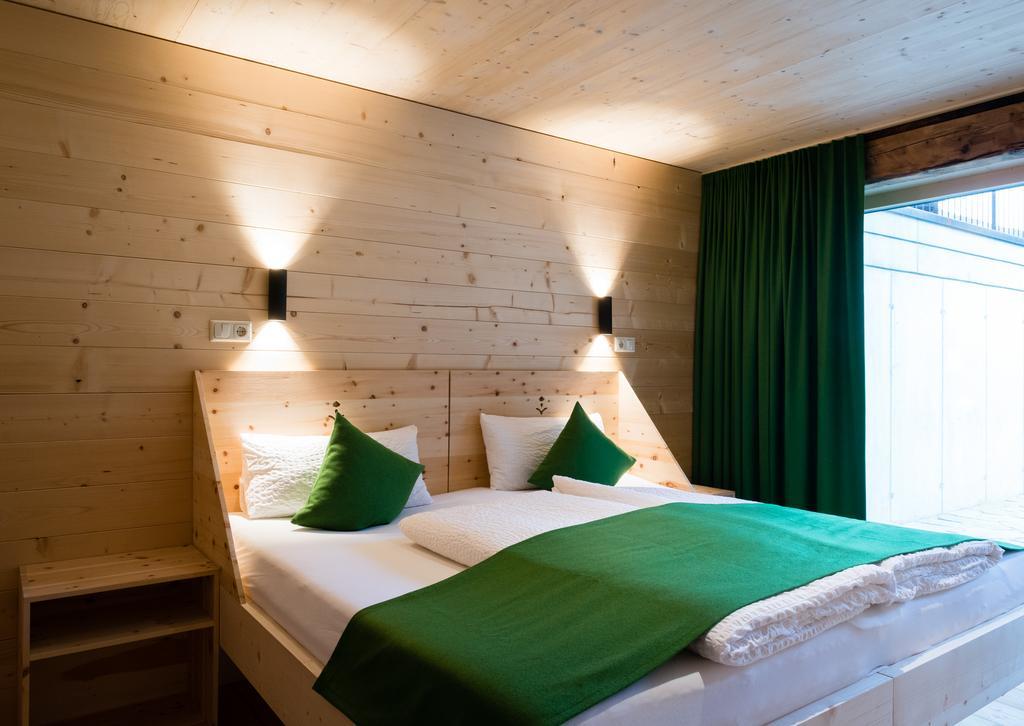 Giatla Hof Der Alfenalm - Ferienwohnungen Am Berg Innervillgraten Szoba fotó